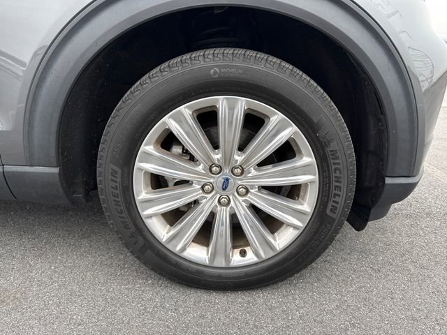 Used 2023 Ford Explorer Limited w/ Limited Technology Package image 11