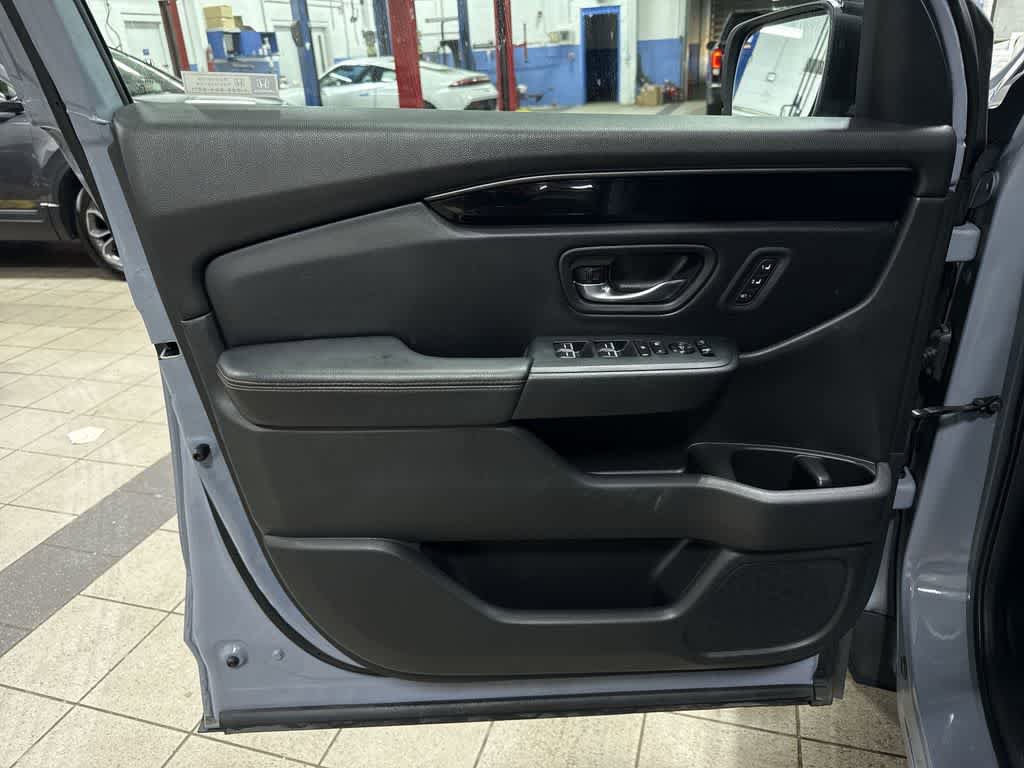 Used 2024 Honda Pilot TrailSport image 33
