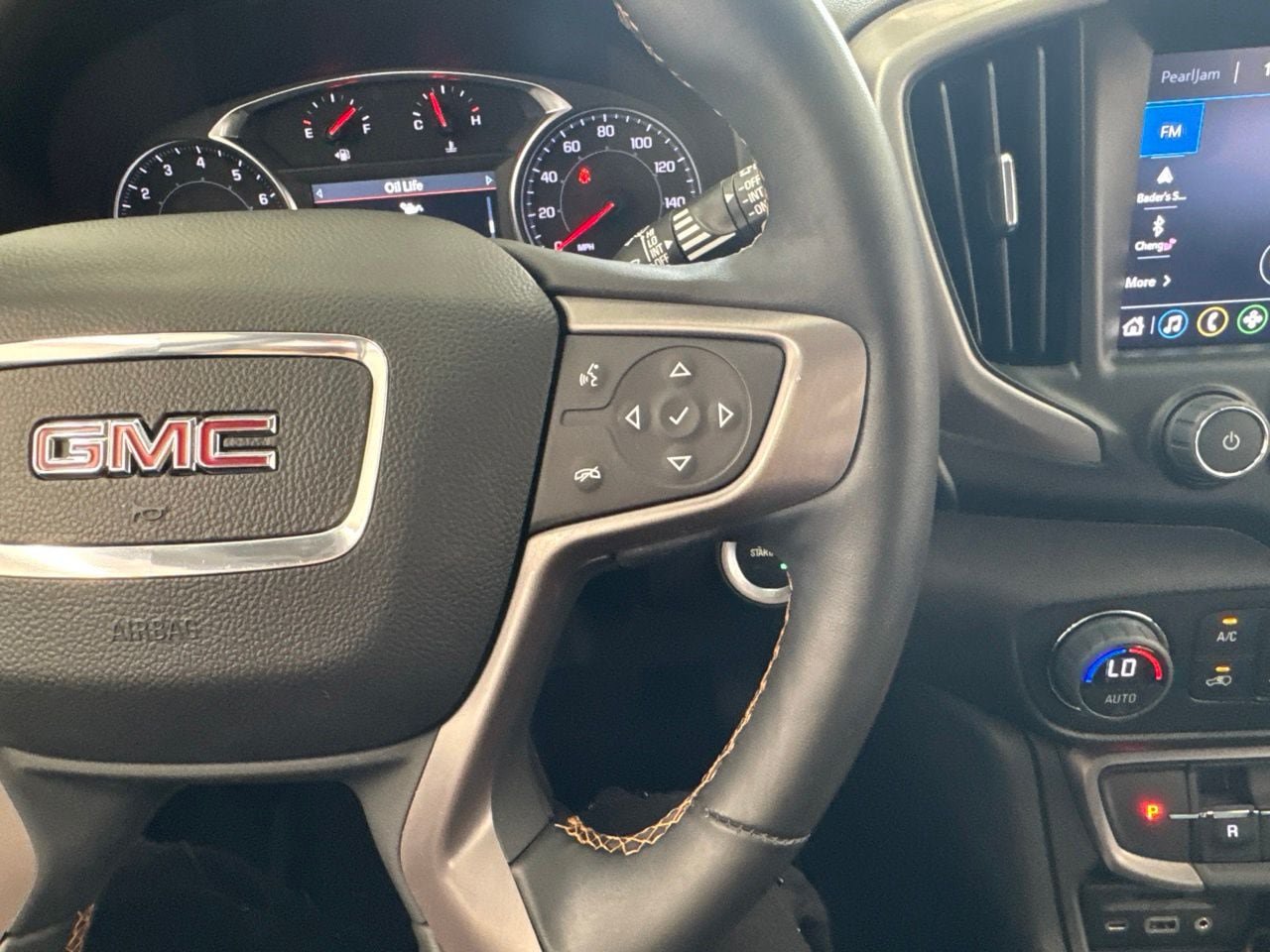 Used 2024 GMC Terrain AT4 AWD/4WD image 20