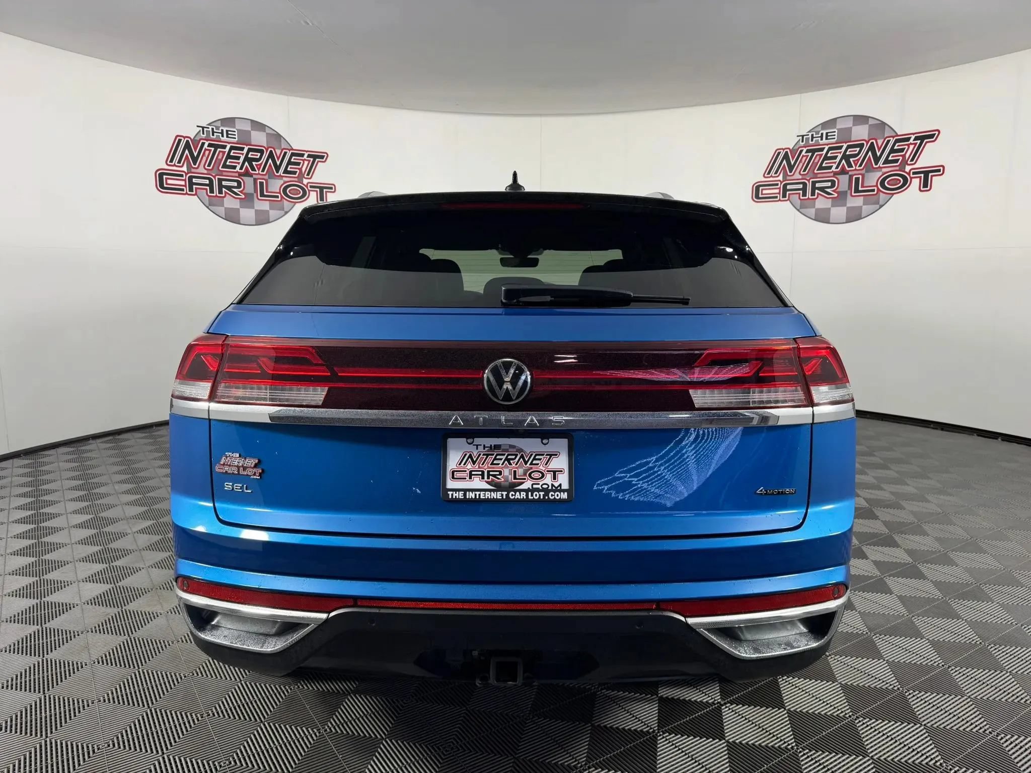 Used 2024 Volkswagen Atlas Cross Sport SEL AWD/4WD image 6