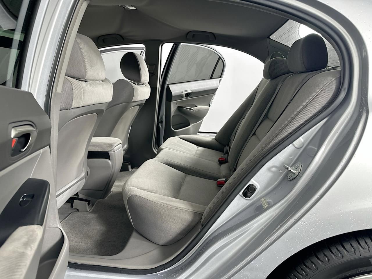 Used 2010 Honda Civic LX image 29