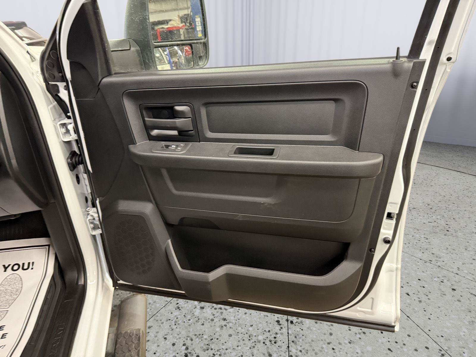 New 2026 RAM 3500 Tradesman AWD/4WD image 35