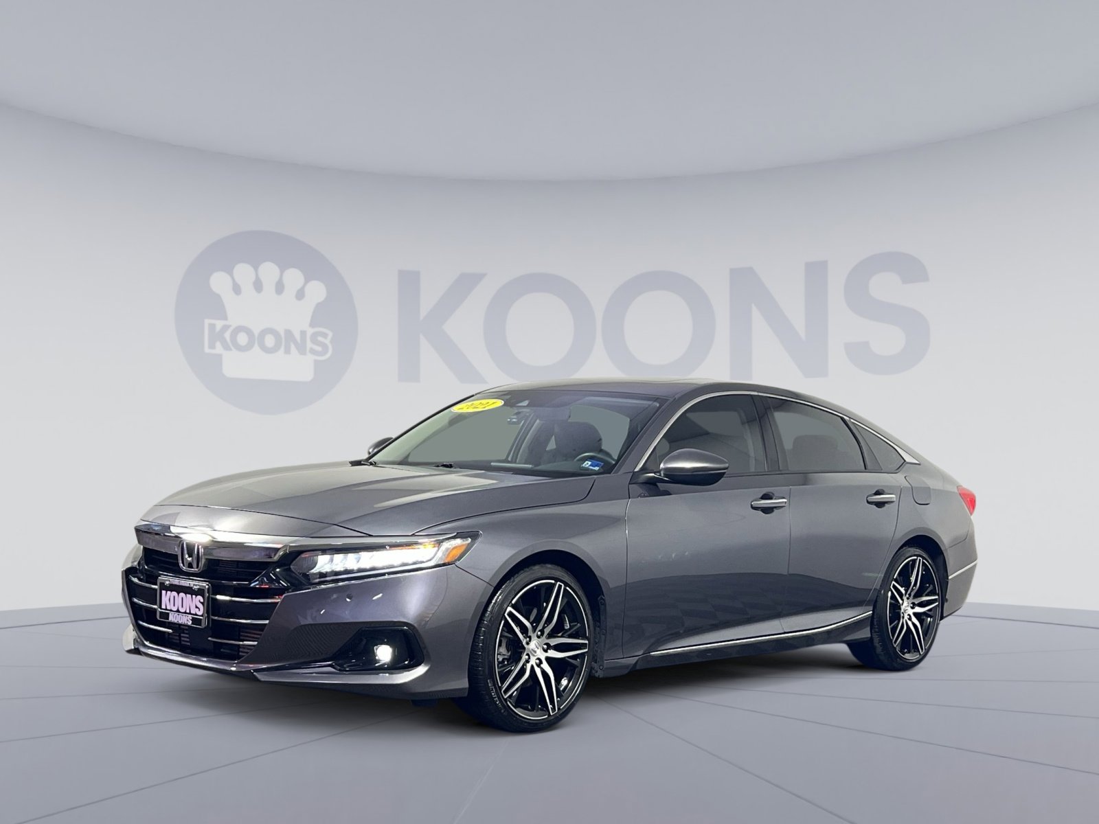 Used 2021 Honda Accord Touring image 1