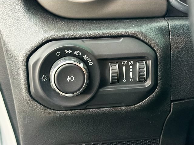 Used 2021 Jeep Wrangler Unlimited Sport AWD/4WD image 11