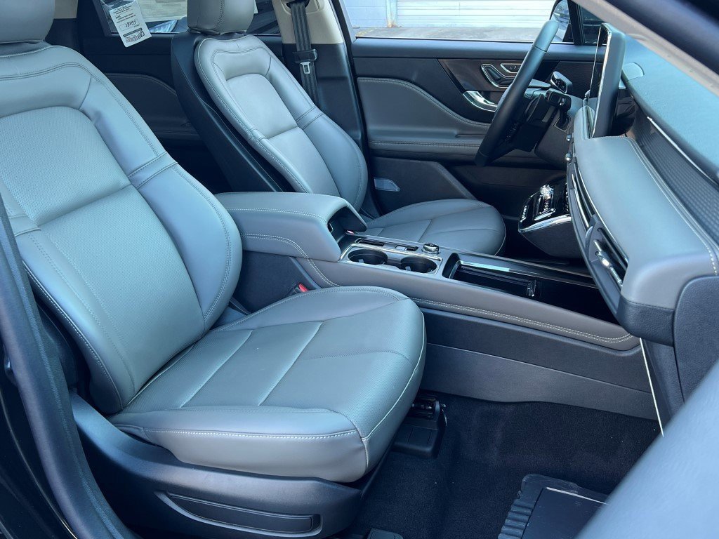 New 2026 Lincoln Corsair Premiere AWD/4WD image 8
