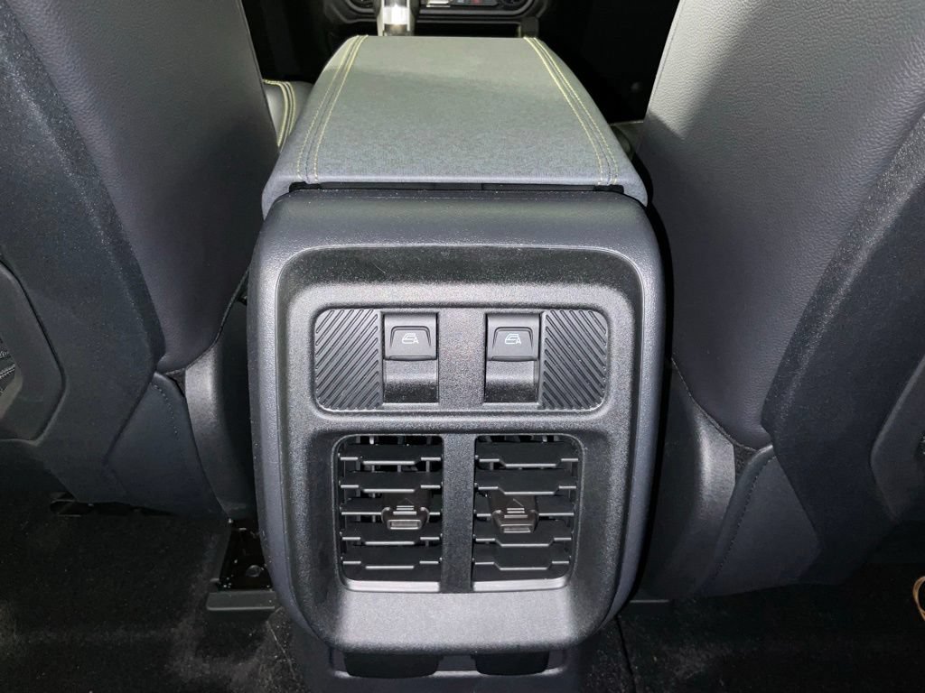 New 2026 Ford Bronco Badlands AWD/4WD image 17