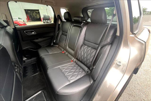 Certified 2023 Nissan Rogue Platinum w/ Platinum Premium Package AWD/4WD image 20