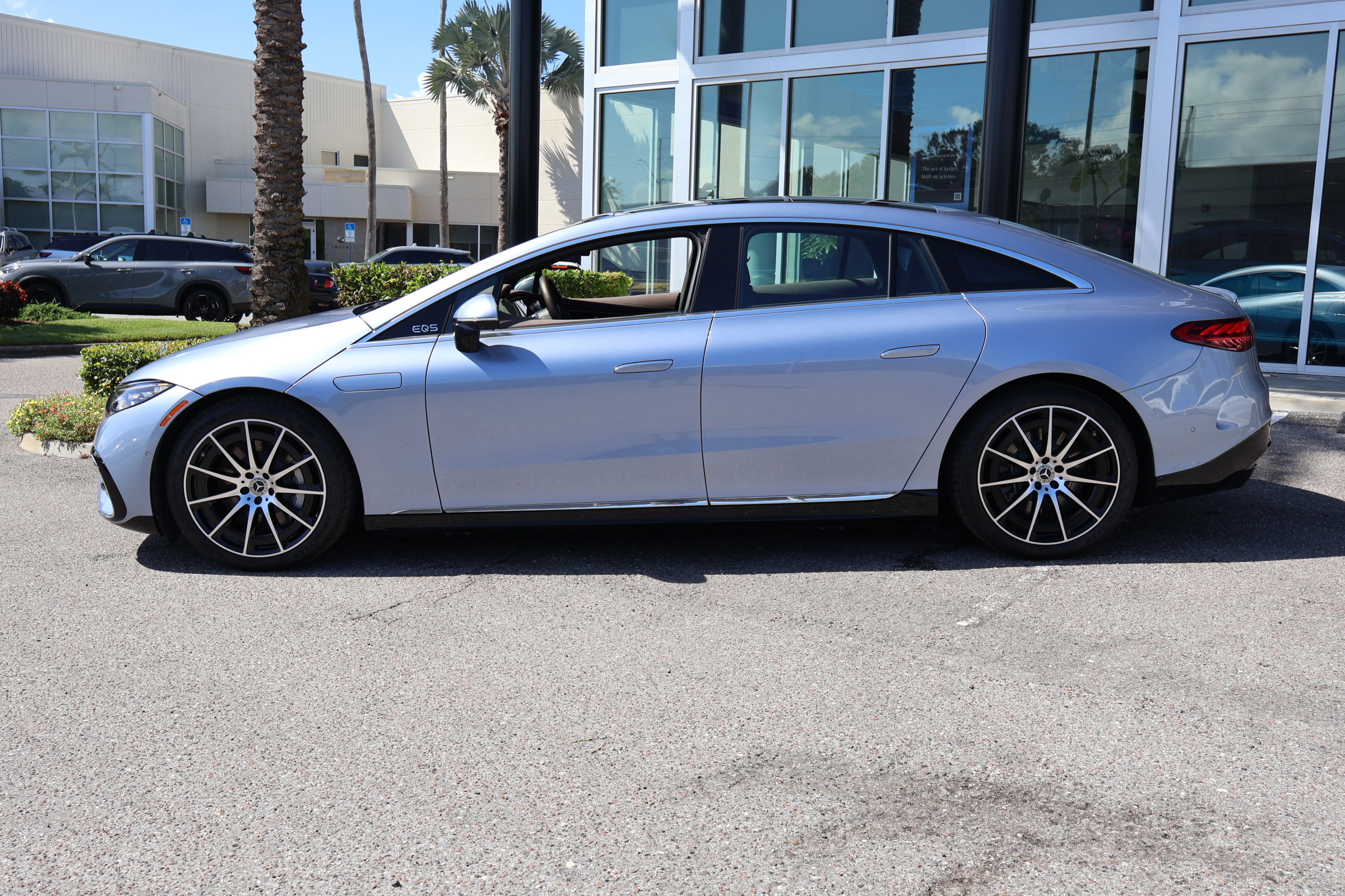 New 2025 Mercedes-Benz EQS 450+ 4MATIC Sedan image 3