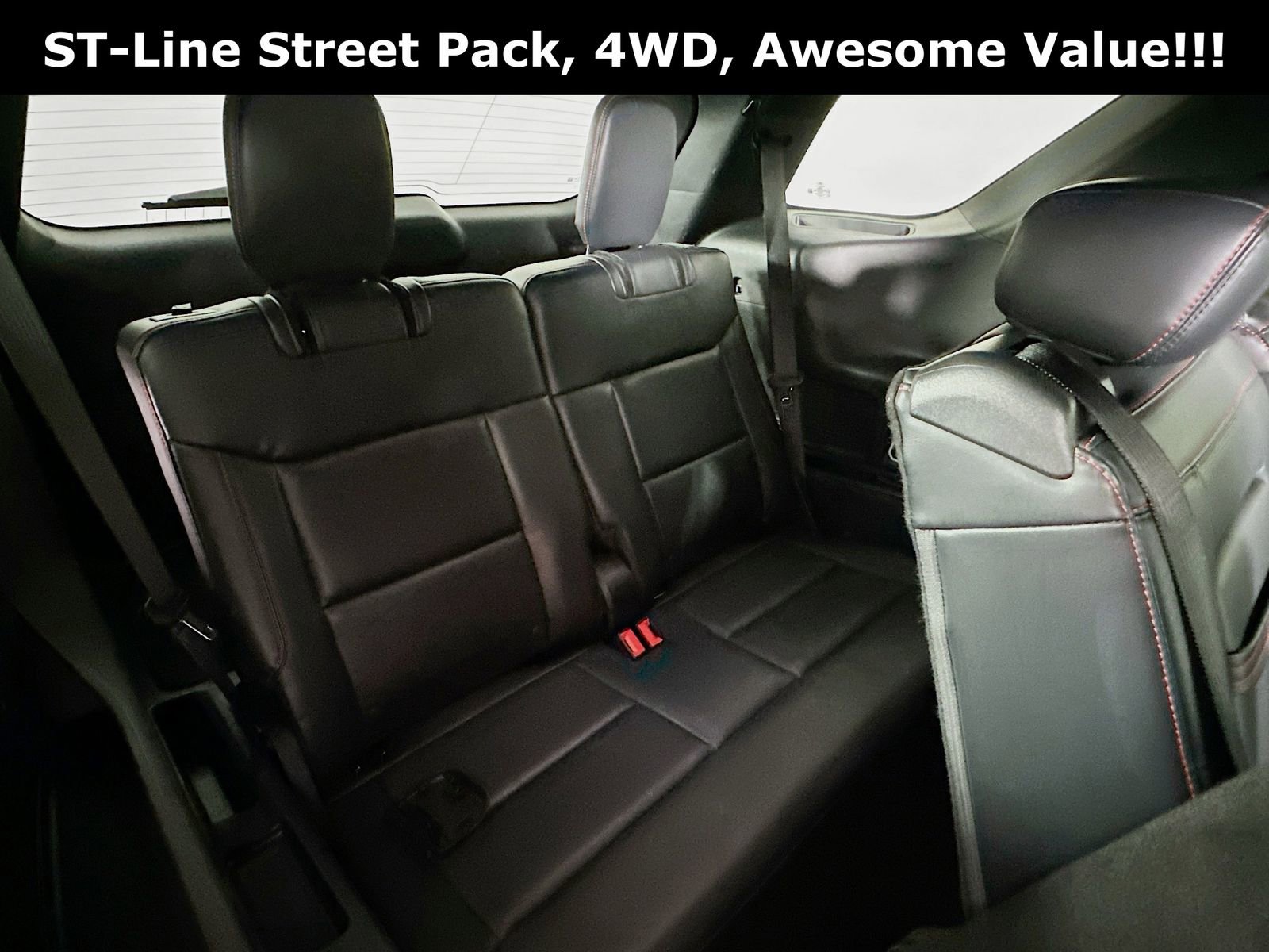 Used 2025 Ford Explorer ST-Line w/ ST-Line Street Pack image 28