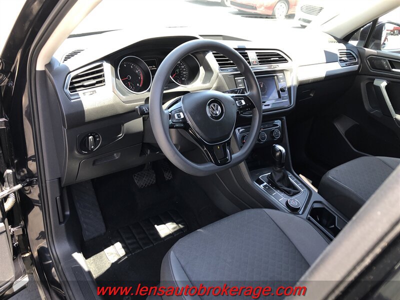 Used 2019 Volkswagen Tiguan S w/ 3rd Row Seat Package AWD/4WD image 10