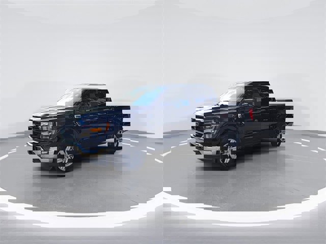 Used 2023 Ford F150 XLT image 3