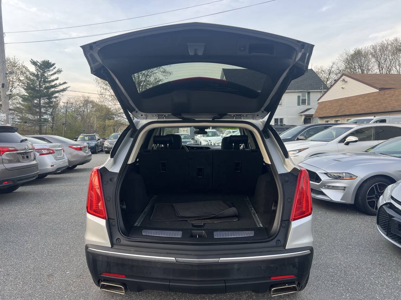 Used 2019 Cadillac XT5 Luxury AWD/4WD image 9