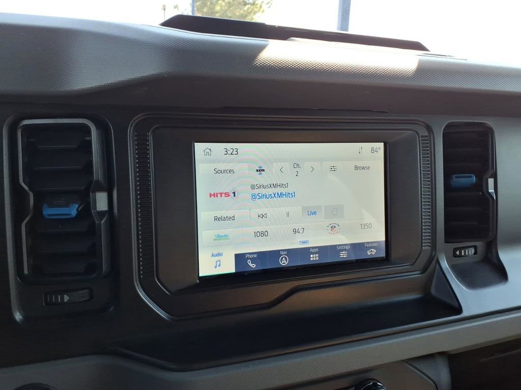 Used 2023 Ford Bronco Black Diamond AWD/4WD image 18