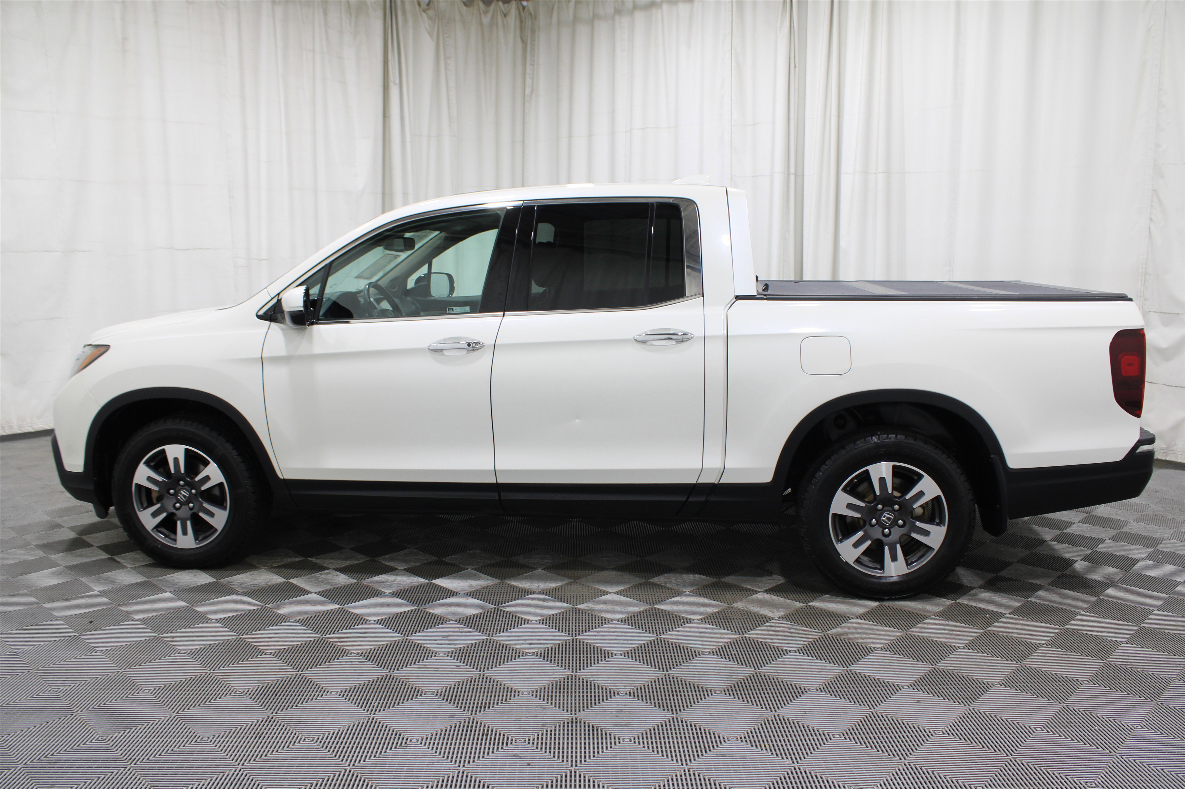 Used 2019 Honda Ridgeline RTL-E image 32