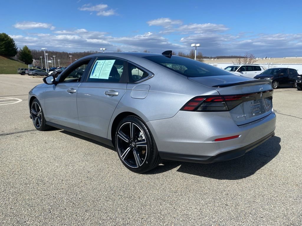 Used 2025 Honda Accord Sport image 5