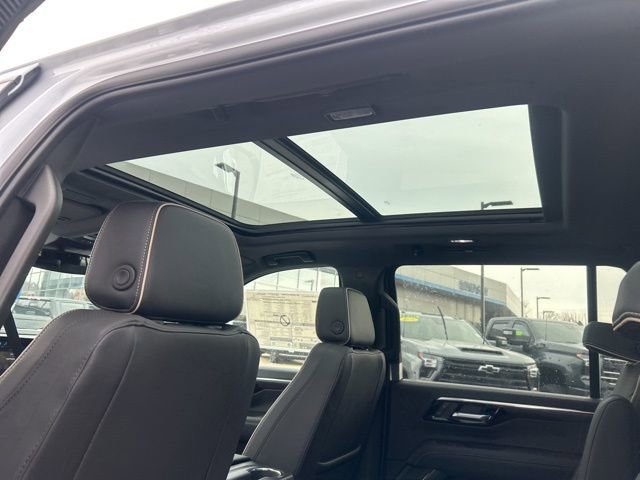 New 2026 Chevrolet Suburban Premier w/ Sun And Tow Package image 15