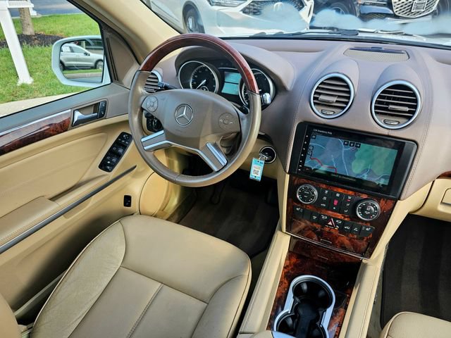 Used 2010 Mercedes-Benz GL 450 4MATIC image 30