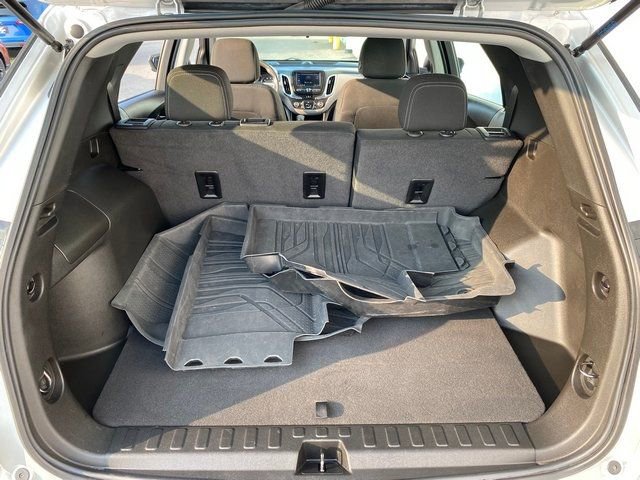 Used 2022 Chevrolet Equinox LS image 20
