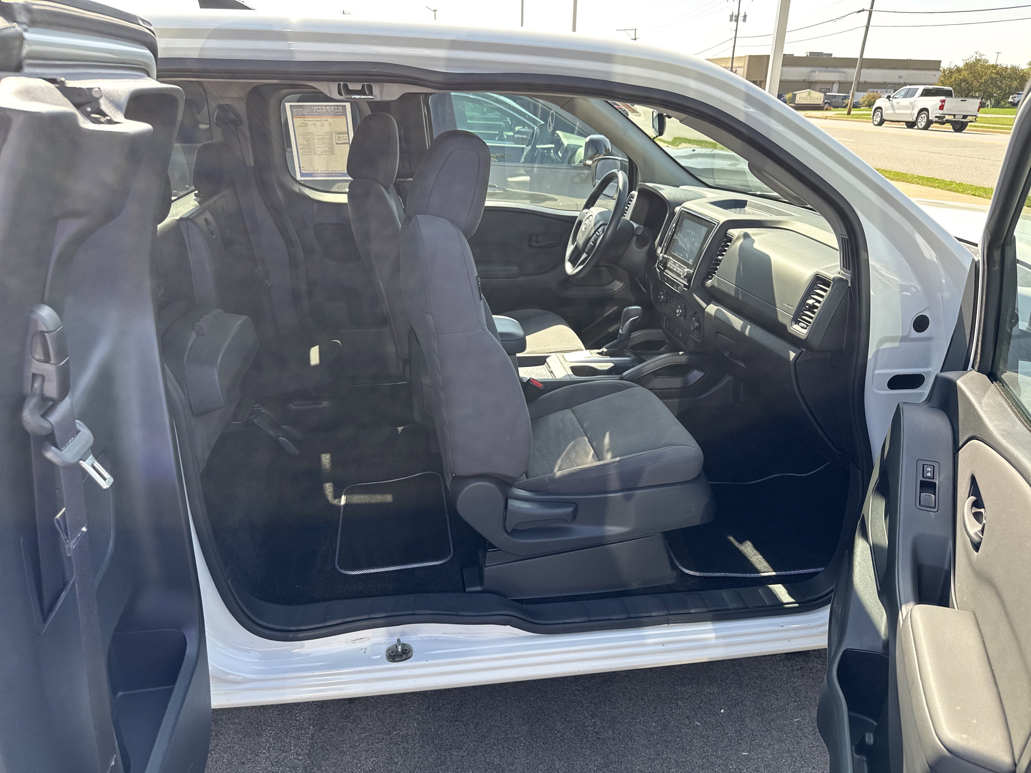 Used 2024 Nissan Frontier S w/ S Utility Package image 49