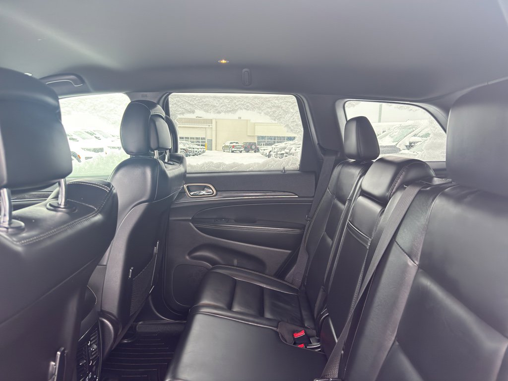 Used 2017 Jeep Grand Cherokee Limited w/ Trailer Tow Group IV image 32