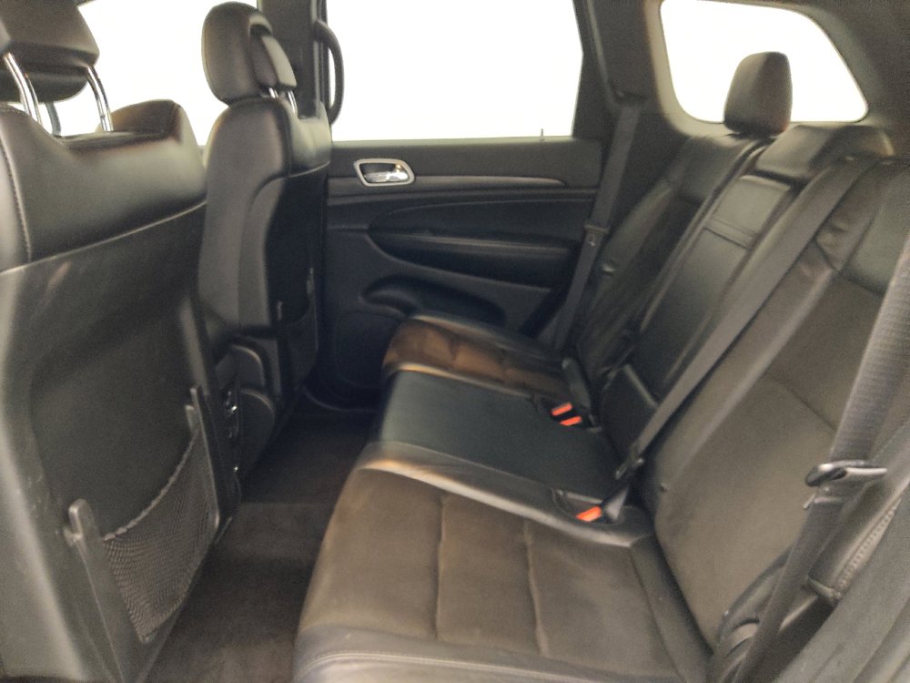 Used 2019 Jeep Grand Cherokee Altitude RWD image 18