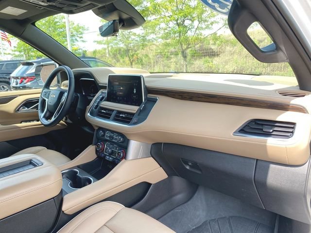 Used 2023 Chevrolet Tahoe Premier w/ Premium Package 2 AWD/4WD image 29