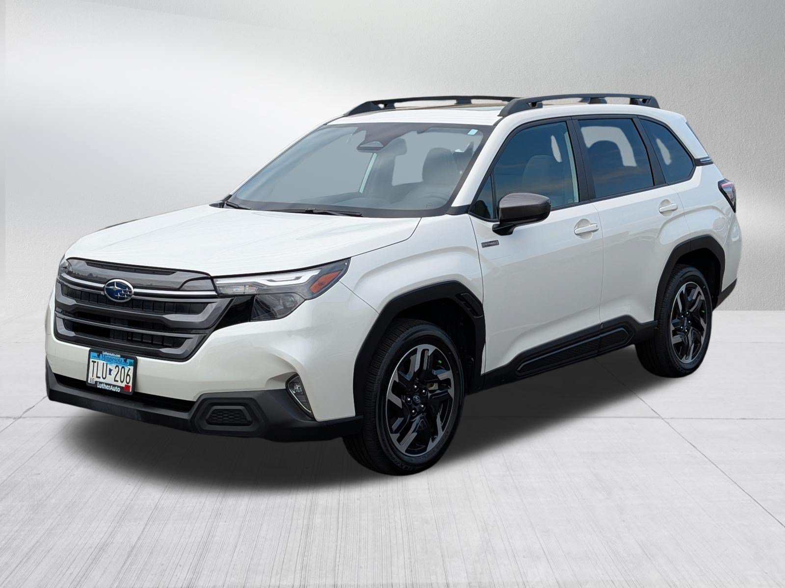 Used 2025 Subaru Forester Premium AWD/4WD image 3