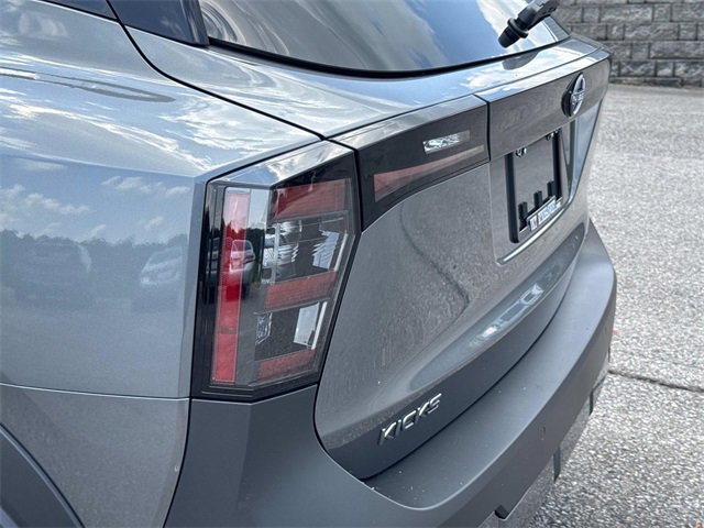 New 2025 Nissan Kicks SR image 12