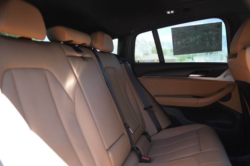 Used 2024 BMW X4 xDrive30i w/ Premium Package AWD/4WD image 13