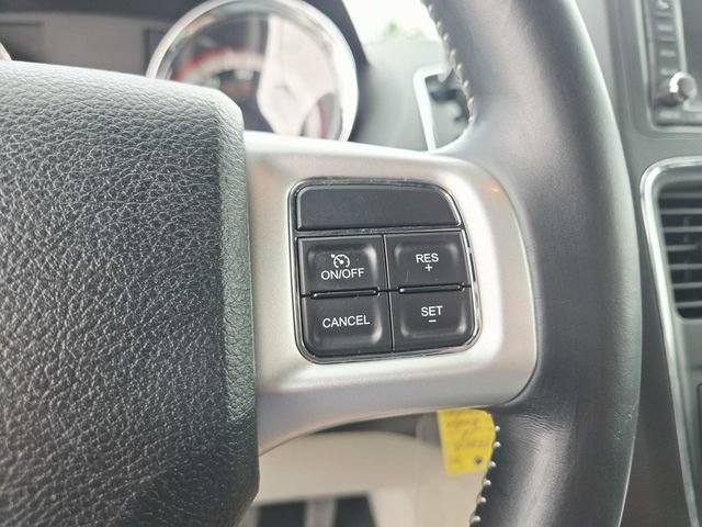 Used 2018 Dodge Grand Caravan SXT FWD image 19
