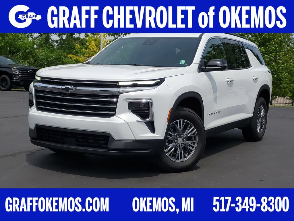 Used 2025 Chevrolet Traverse LT w/ Driver Confidence Package FWD image 1