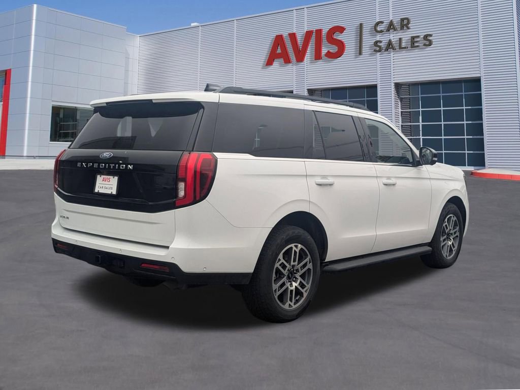 Used 2025 Ford Expedition Active image 6
