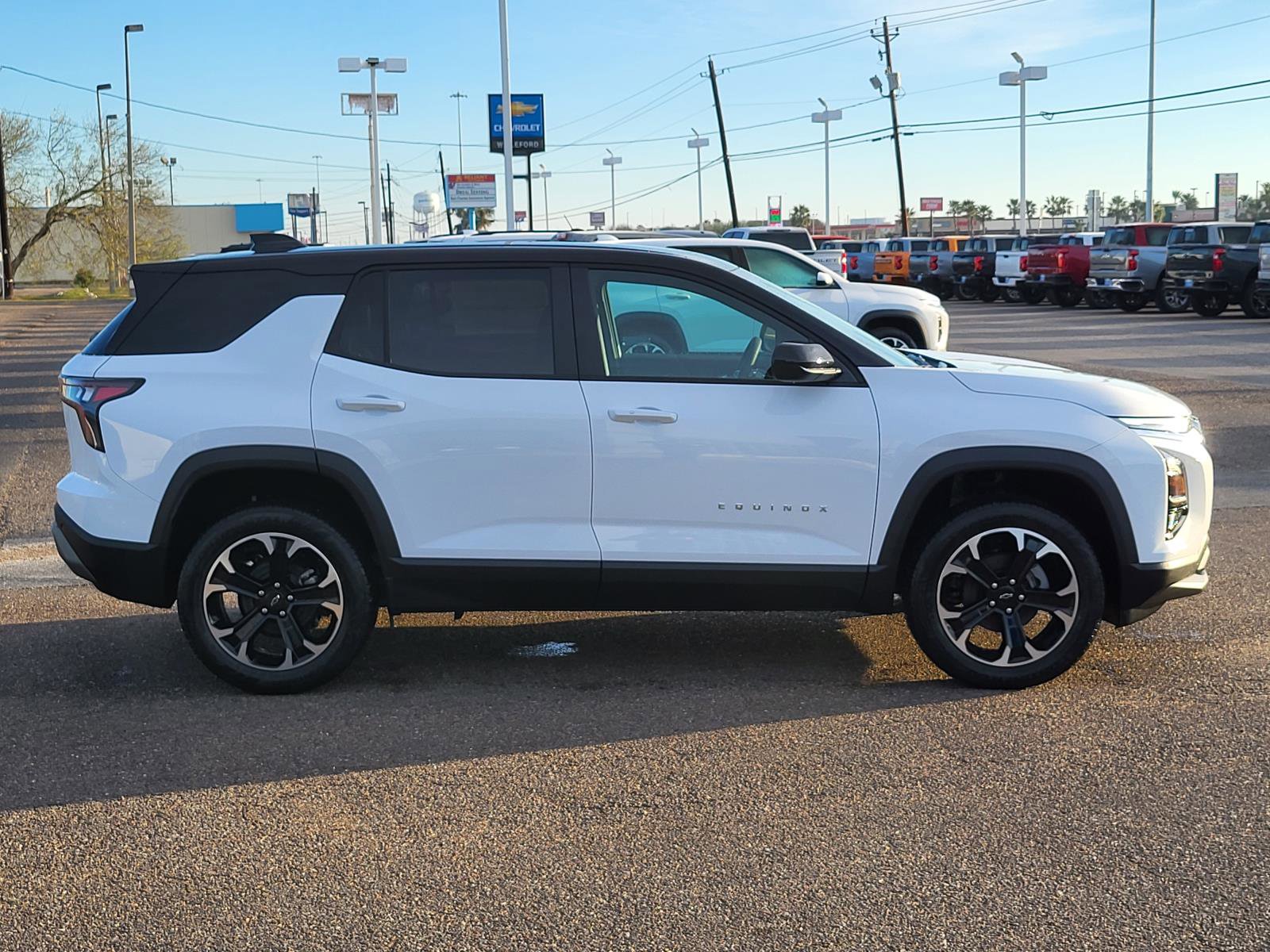 New 2026 Chevrolet Equinox LT image 6