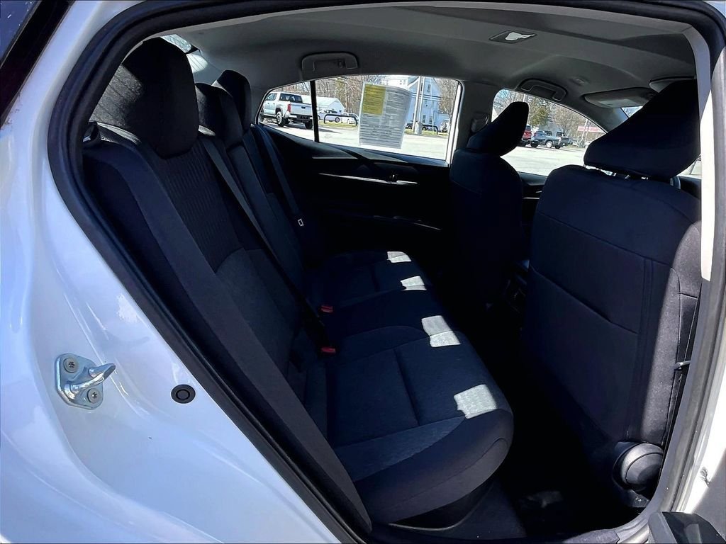 Used 2025 Toyota Camry SE FWD image 16