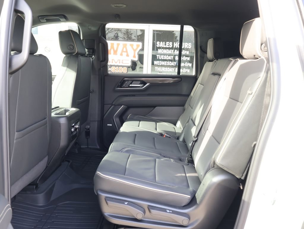 New 2026 GMC Yukon XL Elevation w/ LPO, Elevation Black Package image 27
