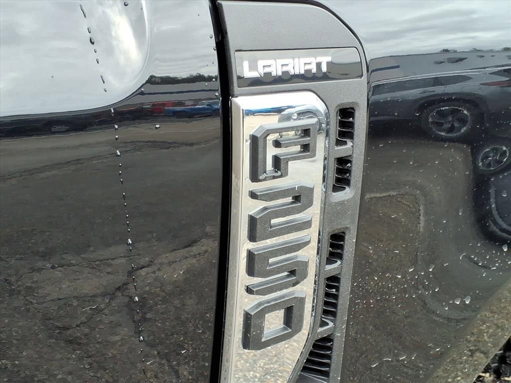 New 2026 Ford F250 Lariat w/ Lariat Ultimate Package image 12