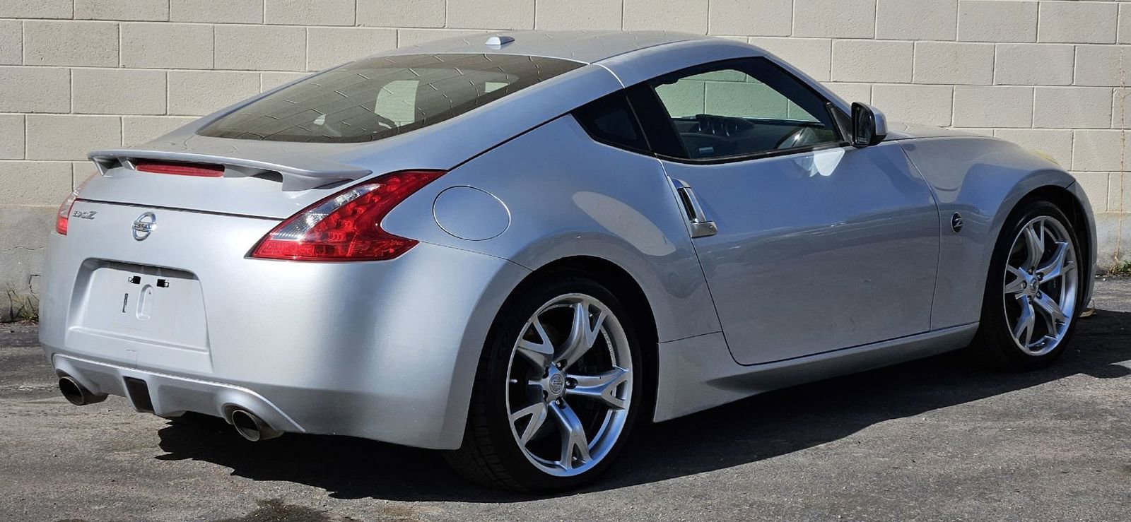 Used 2012 Nissan 370Z Touring w/ Sport Pkg image 5