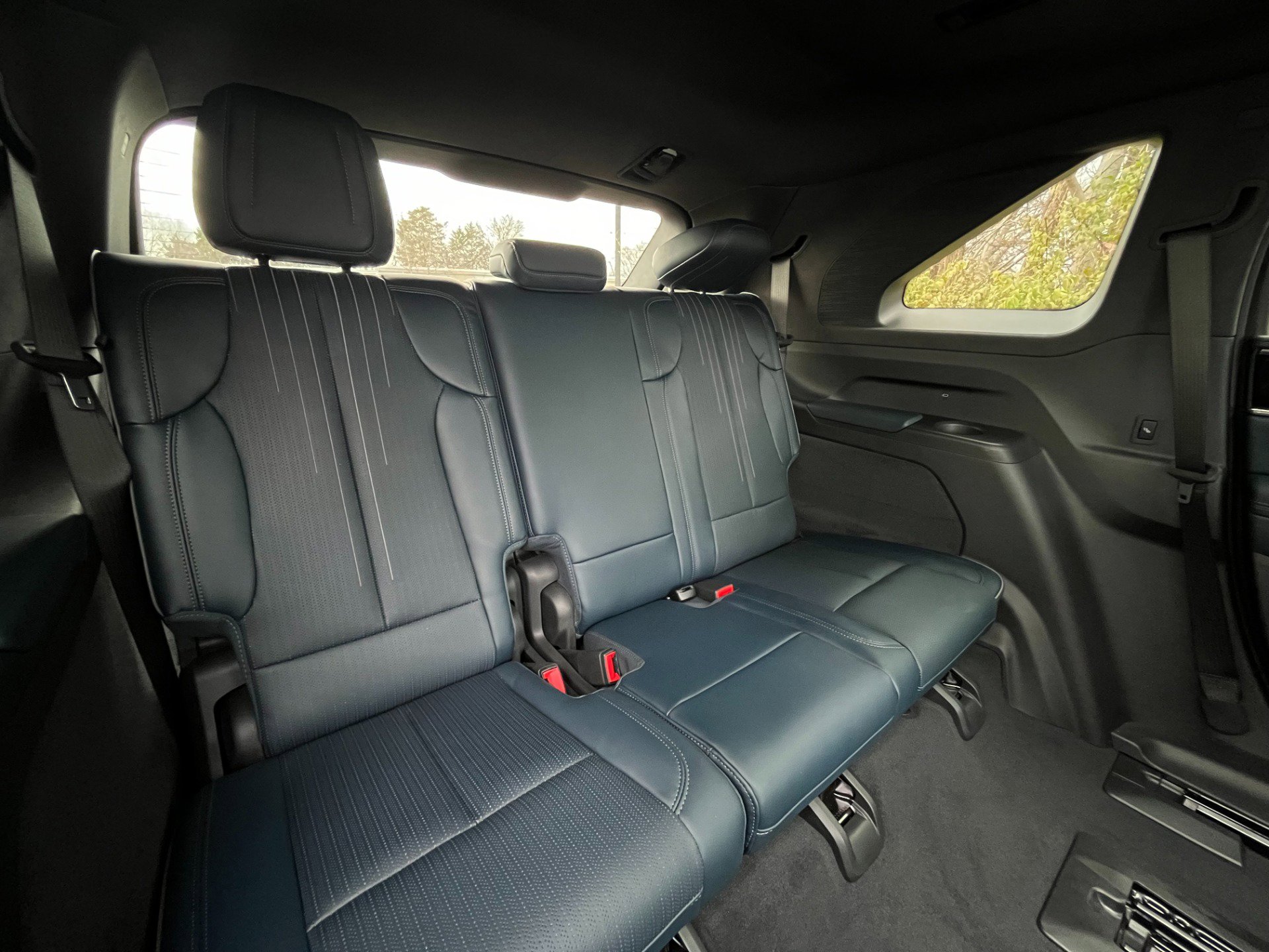 Used 2025 Cadillac Escalade IQ Luxury 2 image 54