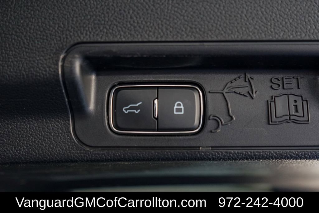 Used 2024 Ford Explorer XLT w/ Equipment Group 202A image 34