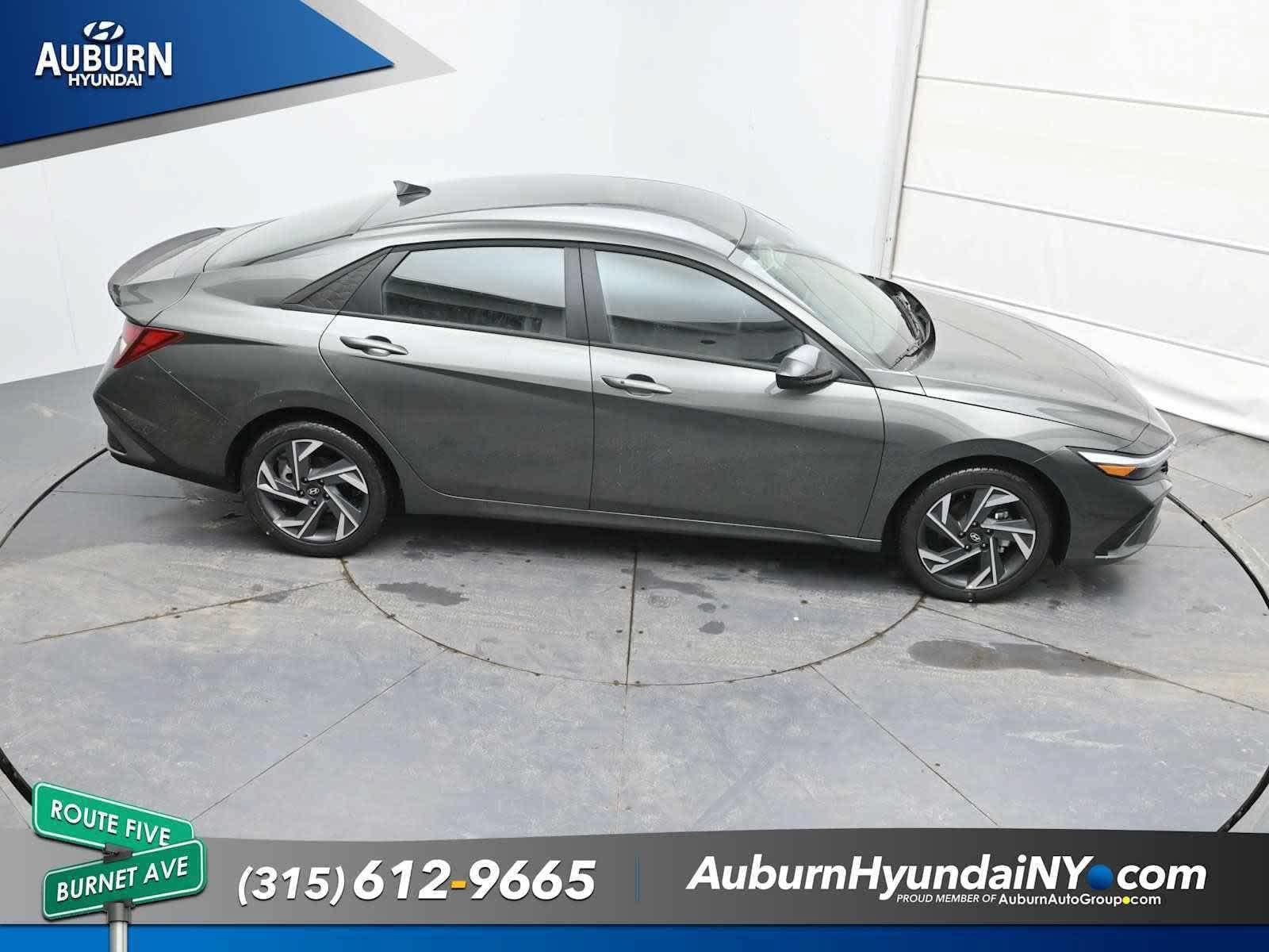 New 2025 Hyundai Elantra Sport FWD image 27