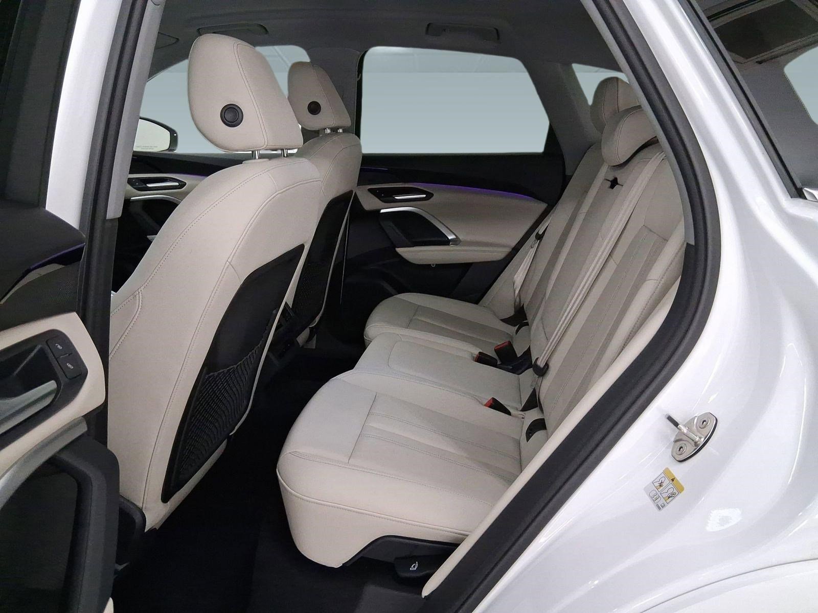 Certified 2025 Audi Q5 Premium w/ Convenience Package image 13