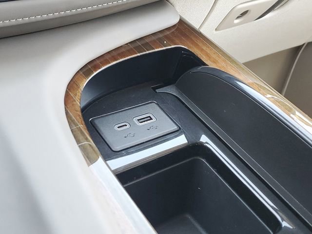 Certified 2023 Cadillac Escalade ESV Sport Platinum w/ LPO, ONYX Package AWD/4WD image 19