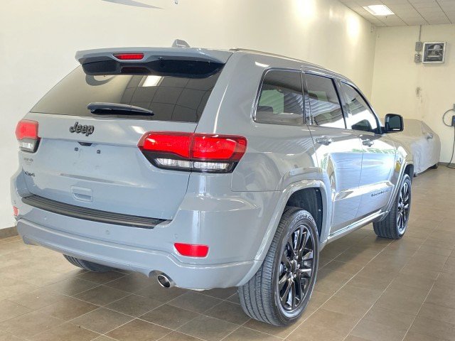 Used 2022 Jeep Grand Cherokee Laredo X AWD/4WD image 7