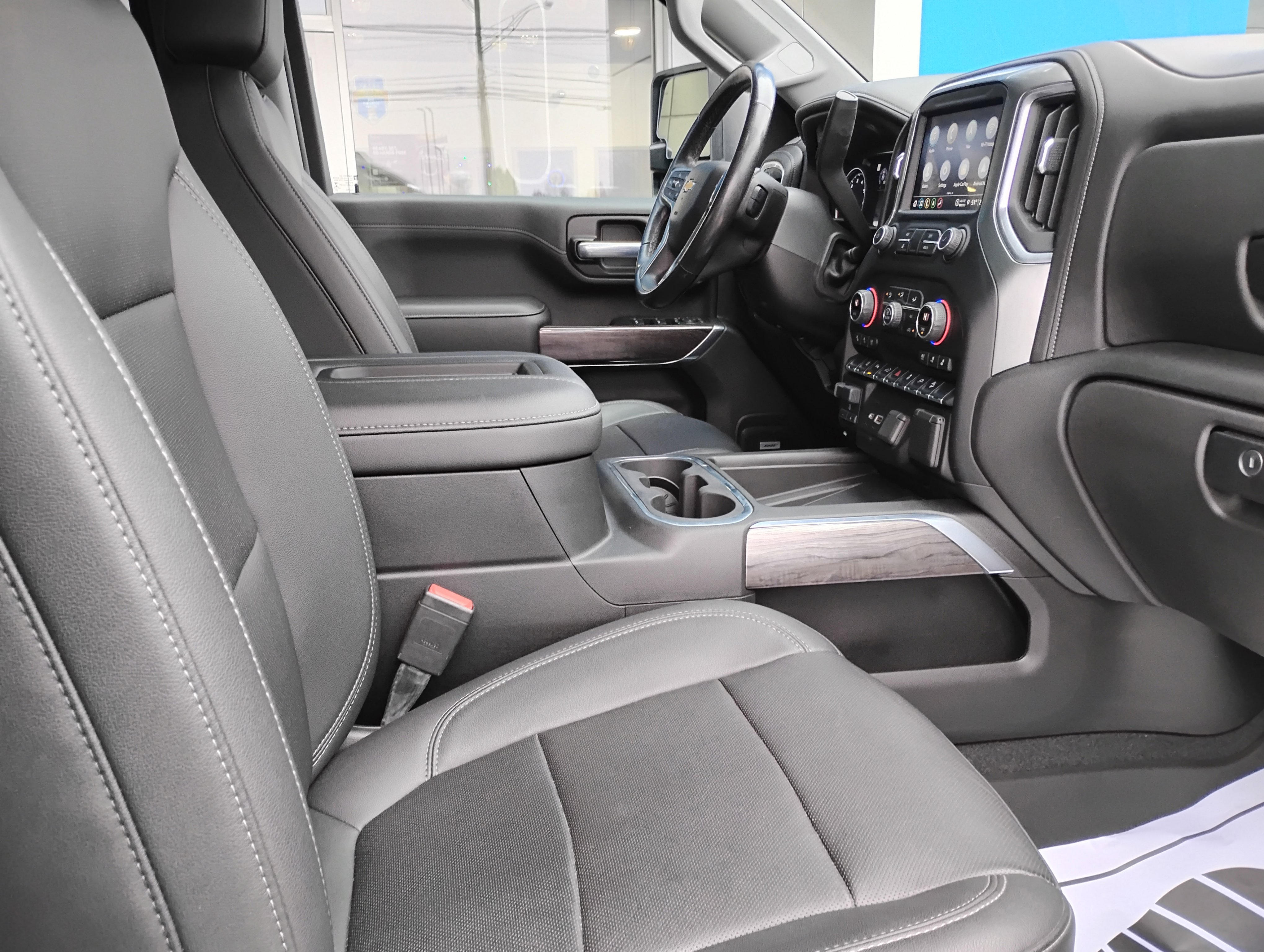 Used 2021 Chevrolet Silverado 3500 LTZ w/ LTZ Plus Package image 12