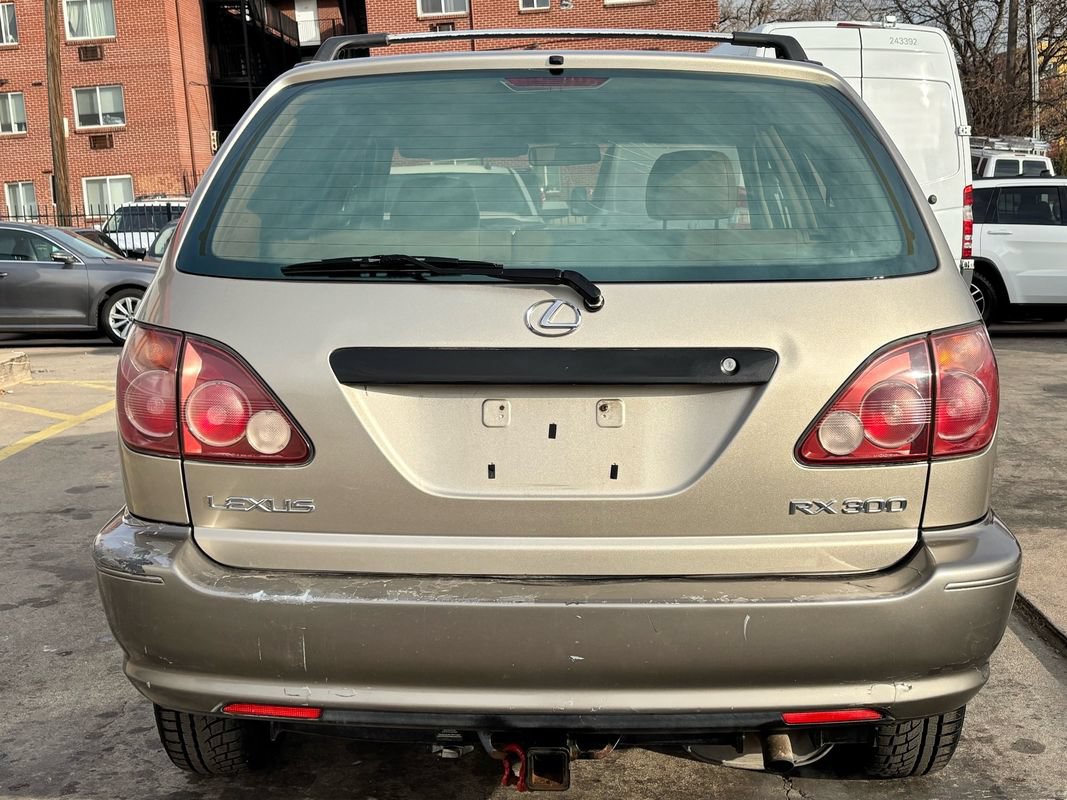 Used 2000 Lexus RX 300 FWD image 6