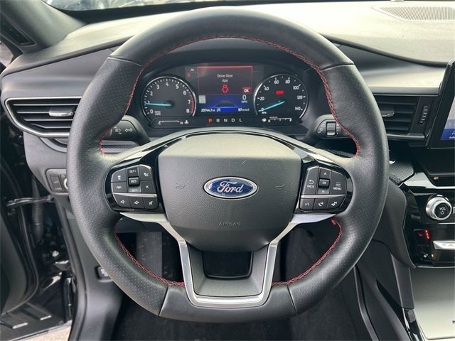 Used 2023 Ford Explorer ST-Line w/ Class IV Trailer Tow Package image 11