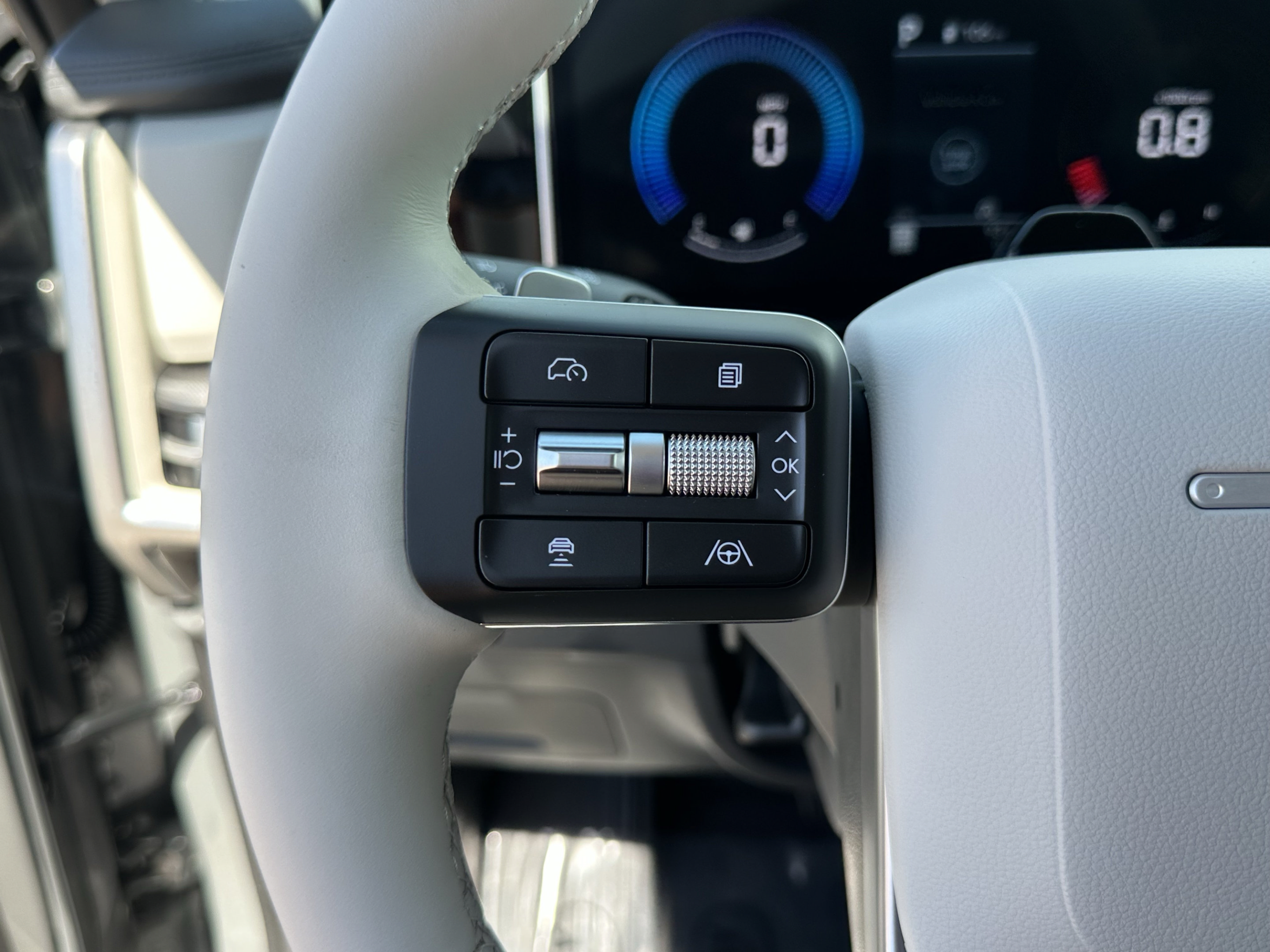 New 2027 Hyundai Santa Fe SEL FWD image 30