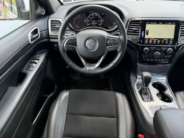 Used 2022 Jeep Grand Cherokee Laredo X image 24