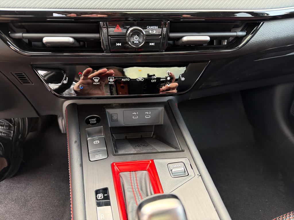 New 2026 Nissan Kicks SR w/ SR Premium Package FWD image 27