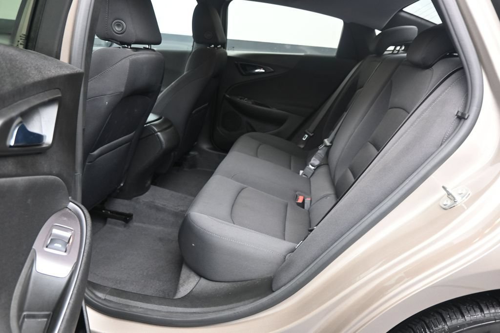 Used 2022 Chevrolet Malibu RS FWD image 15